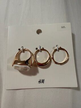 H&M Gold Tone 3-Piece Stackable Ring Set with Pearl Accent